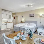 Lovely In Apartament *