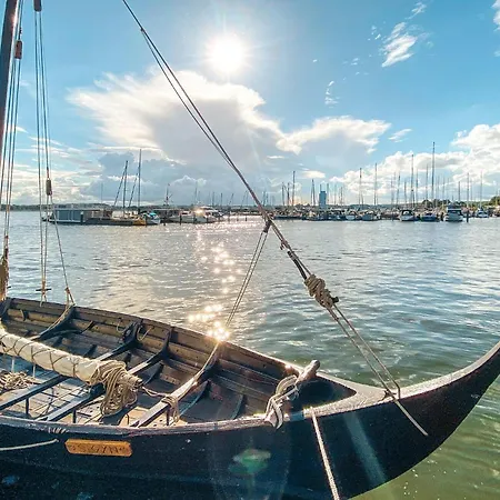 Gorgeous In Apartament *